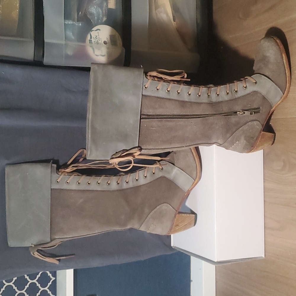 Vintage J Shoes genuine leather gray lace up boots